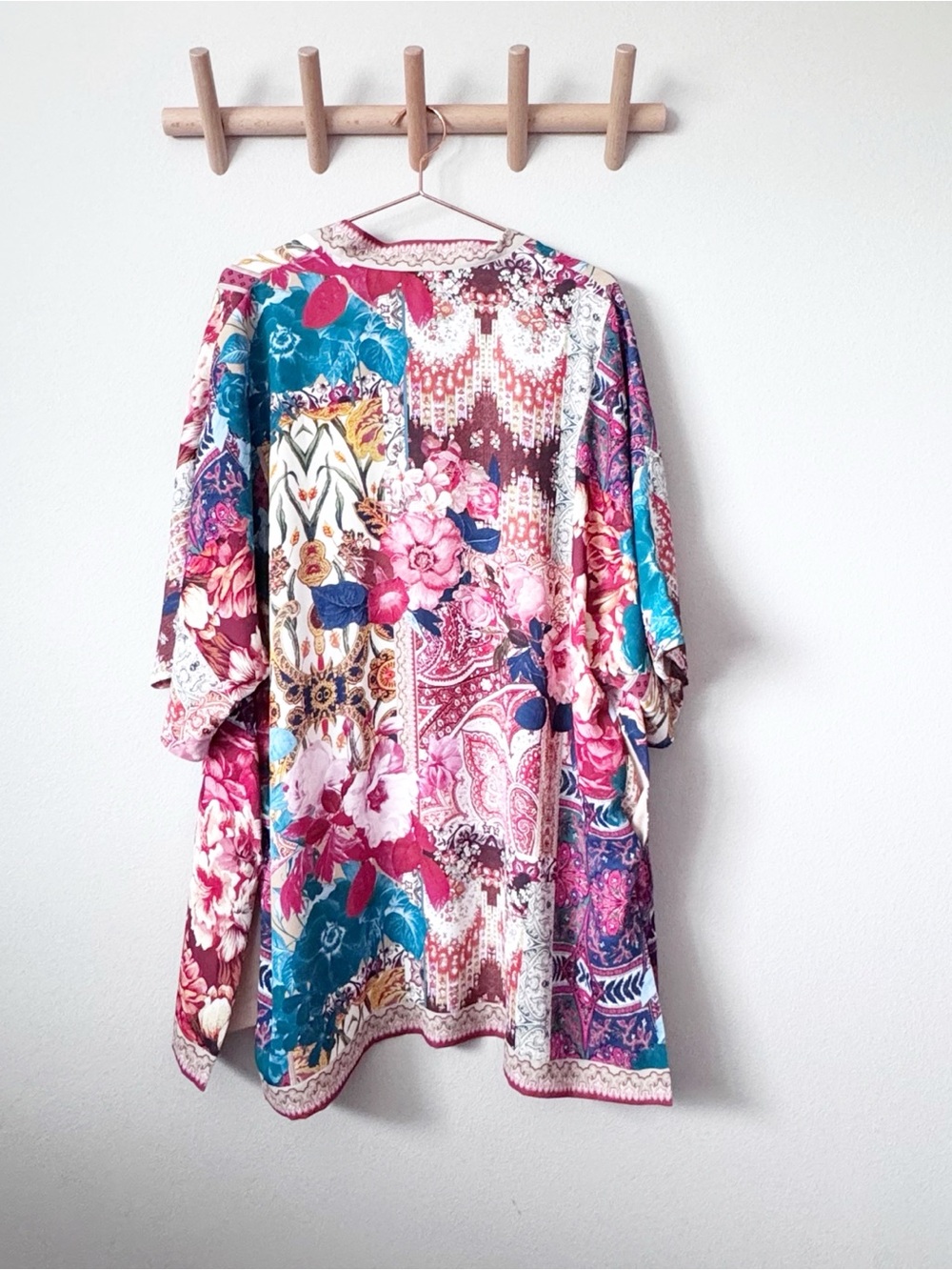 Chico's Printed Open-Front Tapestry Boho Kimono - Picture 9 of 11